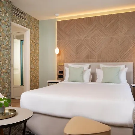 Des Champs-elysées Hotel Parigi